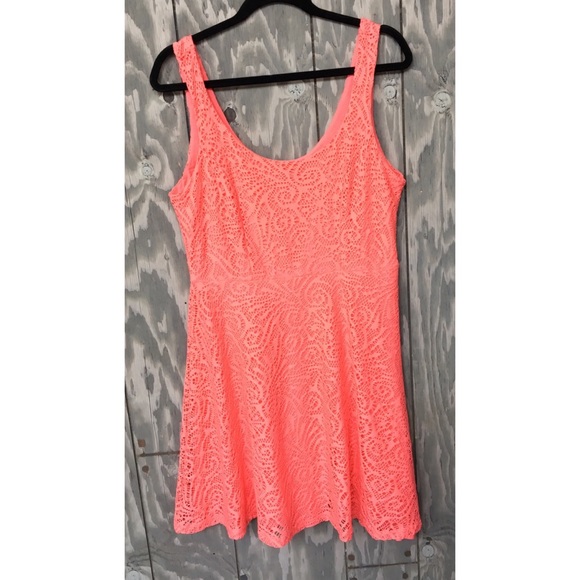 🌻Apt. 9 Dress - Picture 3 of 4